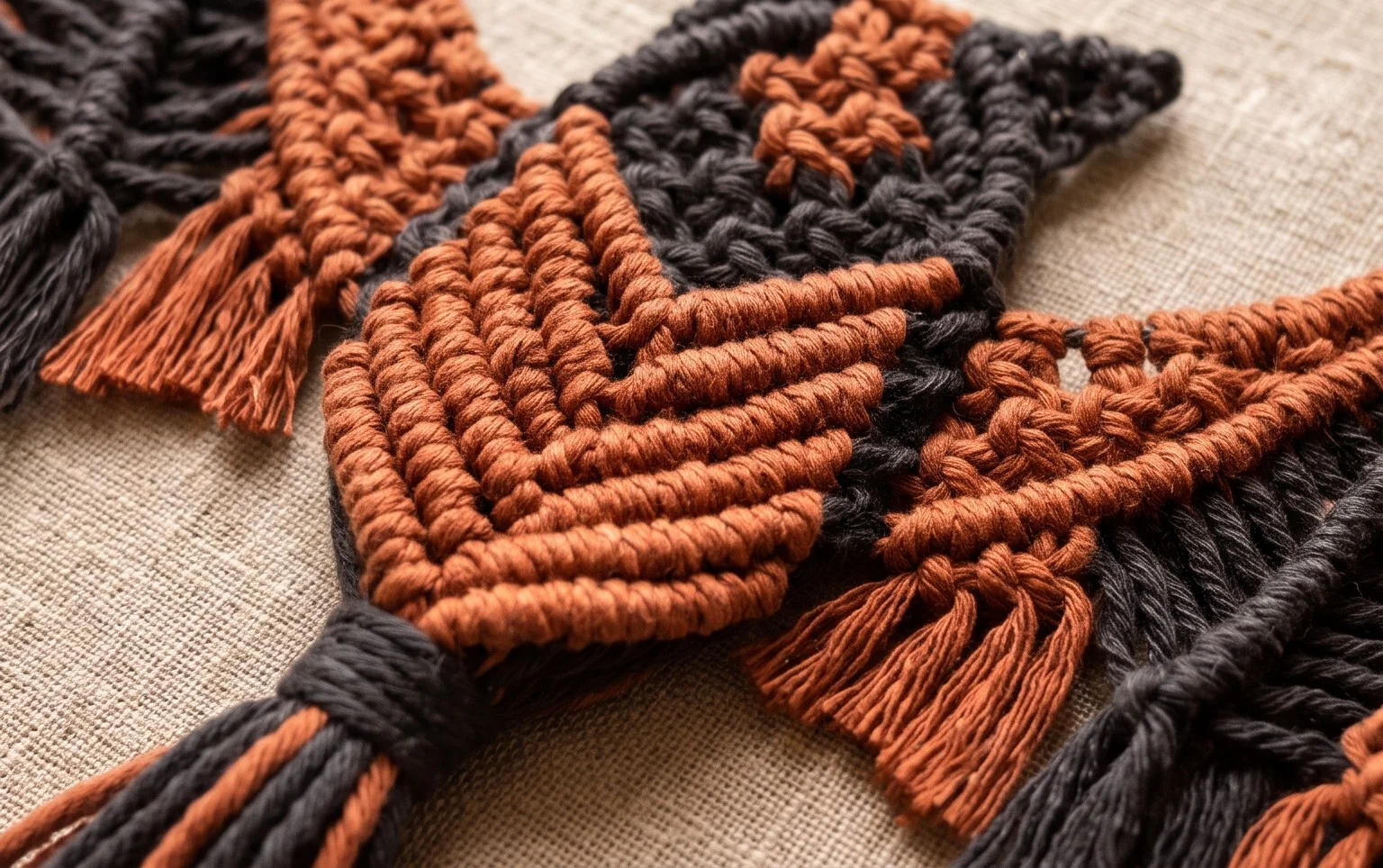 7 Macrame Bat Wall Hanging Free Patterns